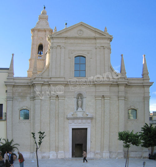 Santa Teresa - facciata