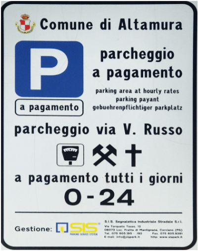 Altamura - parcheggio in via Russo