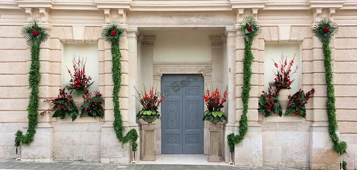 12 dicembre 2014 - ingresso al teatro