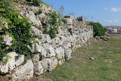 Mura megalitiche tra via Santeramo e via Cassano