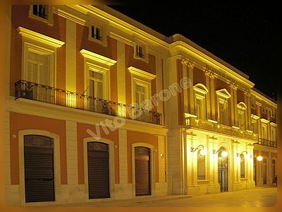 Altamura di sera - Palazzo di Città