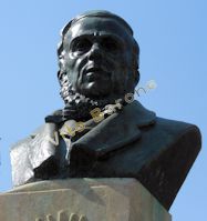 Francesco Saverio Marcadante - busto in piazza Mercadante - Altamura