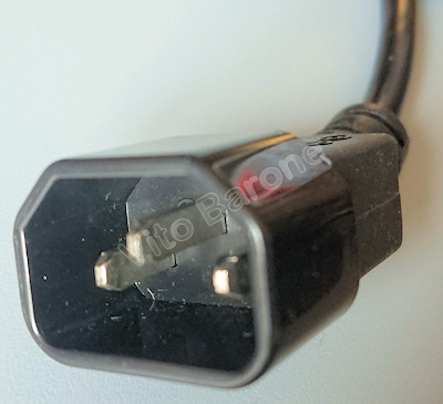 presa IEC maschio